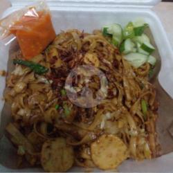 Kwitiau Goreng Bakso Ayam Maknyonyoii