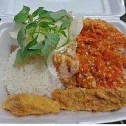 Nasi Tempe Tahu Sambel Bawang