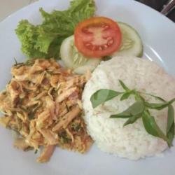 Nasi Ayam Suwir Sambal Ijo   Cumi Telor Asin   Nasi   Esteh