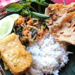 Nasi Urap Telor Dadarr