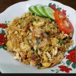 Nasi Goreng Bakso,sosis Telur Dadar  Es Nutrisari