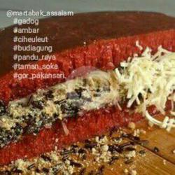 Red Velvet Kacang Coklat Susu