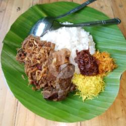 Nasi Krawu Sapi Campur Jerohan / Bungkus