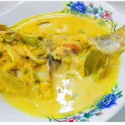 Nasi Ikan Mas Gulai Kuning