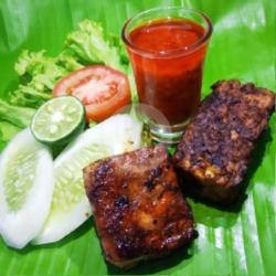 Tempe Dan Tahu Bakar