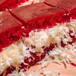 Martabak Manis Redvelvet Keju Susu