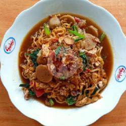 Indomie Nyemek Spesial