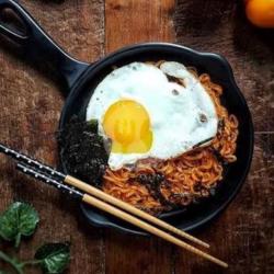 Korean Spicy Noodles   Egg