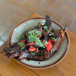 Tunjang Sapi Bakar