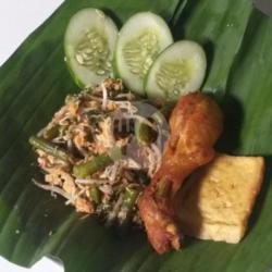 Ayam Goreng   Urap Urap