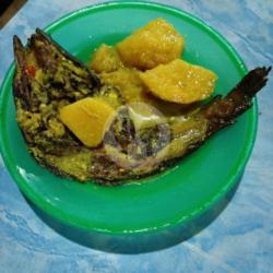 Nasi / Ikan Sale