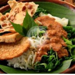 Rawon Pecel Istimewa Vindi