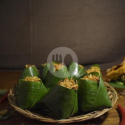 Nasi Uduk Daun