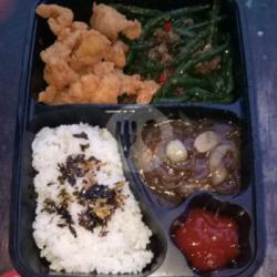 Bento Ayam Goreng Tepung Bawang Bombai