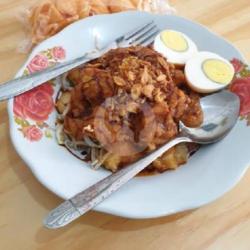 Kupat Tahu Telor