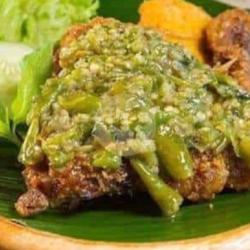 Ayam Kentang Cabe Ijo