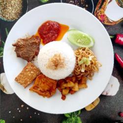 Nasi Campur Daging (empal)