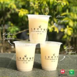 2 Lychee Yoghurt   1 Lemon Yoghurt