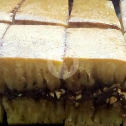 Martabak Kacang Coklat.