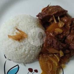 Nasi Semur Daging