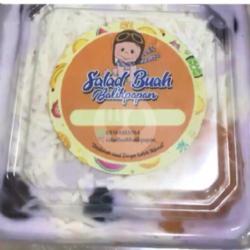 Salad Buah Mayo Bluberry