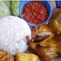 Nasi Puyuh Goreng   Sambel Lalapan Serundeng