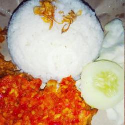 Paket Ayam Geprek Sambel Bawang Pedas