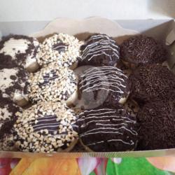 Donat Kentang Coklat Dan Tiramisu Isi 12pcs