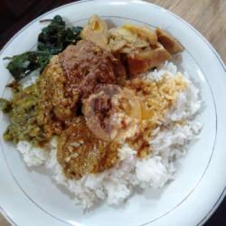 Paket Nasi Rendang Hati Ayam