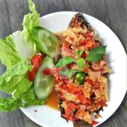 Paket Ikan Nila Goreng Sambal Pecak Khas Sunda   Nasi