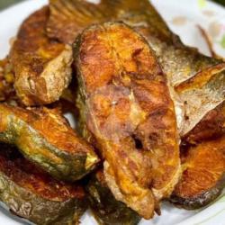 Ikan Patin Goreng