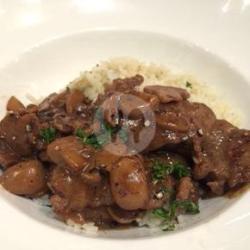 Beef Stroganoff In Garlic Butter Rice