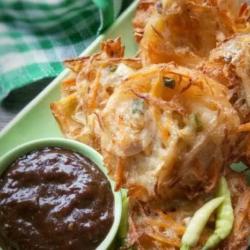 Gorengan Sambal Petis Uleg