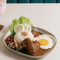 Nasi Lemak Chicken Curry