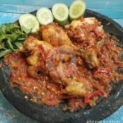 Ayam Ambyar