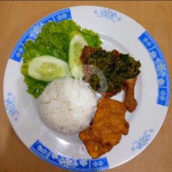 Paket Nasi Ayam Goreng Sambal Geprek Ijo