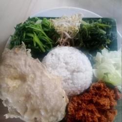 Nasi  Sayur Urap  Tempe Mendoan