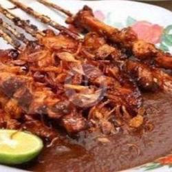 1 Porsi Sate Ayam Campur Bumbu Kacang