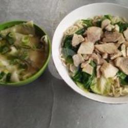 Mie Ayam Keriting Pangsit