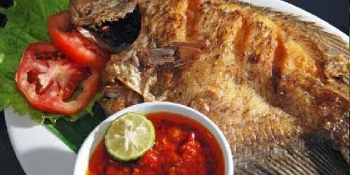 Seafood Purnama, Driyorejo