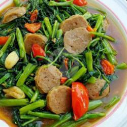 Cah Kangkung Bakso