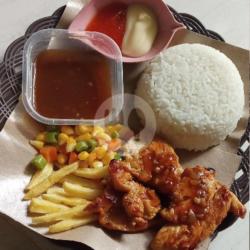 Nasi Steak Ayam With Brown Sauce