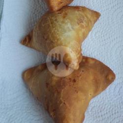 Punjabi Samosa/veg. Samosa(2pcs/porsi) Dapat Chutney