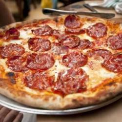 Beef Pepperoni Pizza (large)