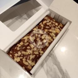 Brownies Panggang (almond)