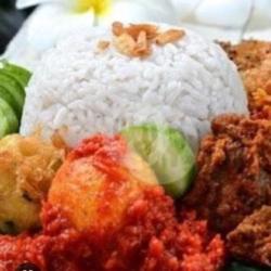 Nasi Uduk Telor Balado