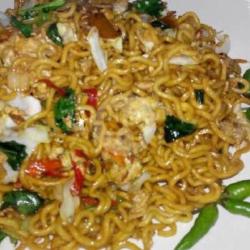 Mie Goreng Special Ayam   Pentol