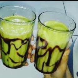 Juice Alpokat Cinta Pertama