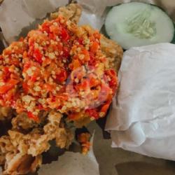 Ayam Geprek Nasi Sambal Tahu, Tempe Free Es Teh