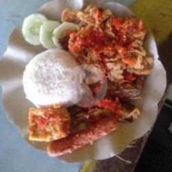 Nasi Ayam Crispy Sosis Tahu Terong2